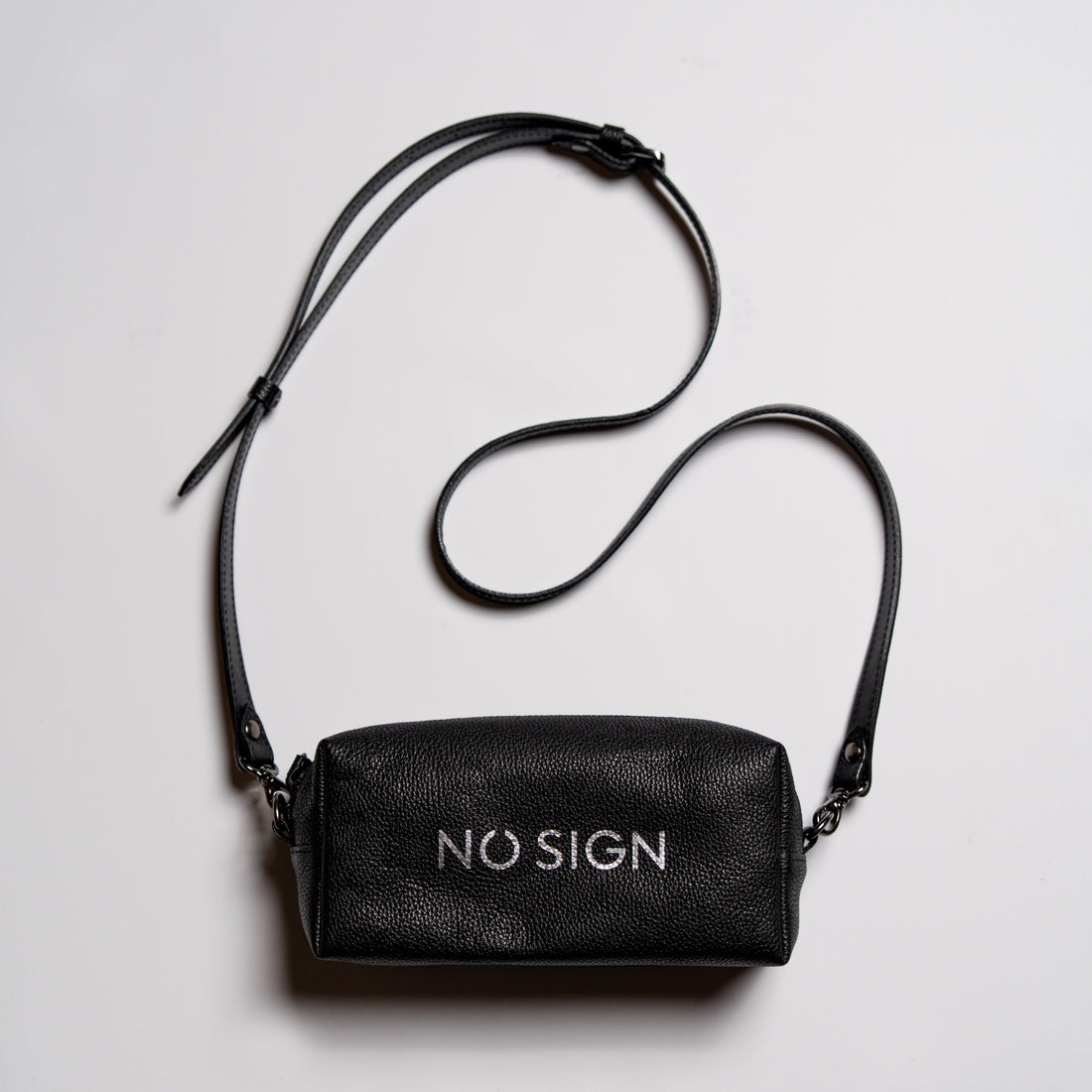 レザーミニショルダーバッグ（2WAY）｜ トラベルハンディポーチ ｜NO SIGN｜日本製レザーブランド